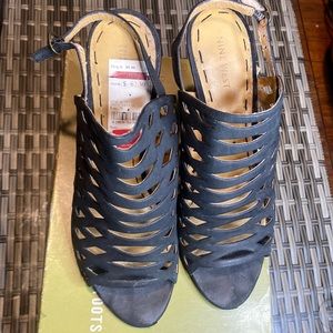 Nine West Smileydays Black heels